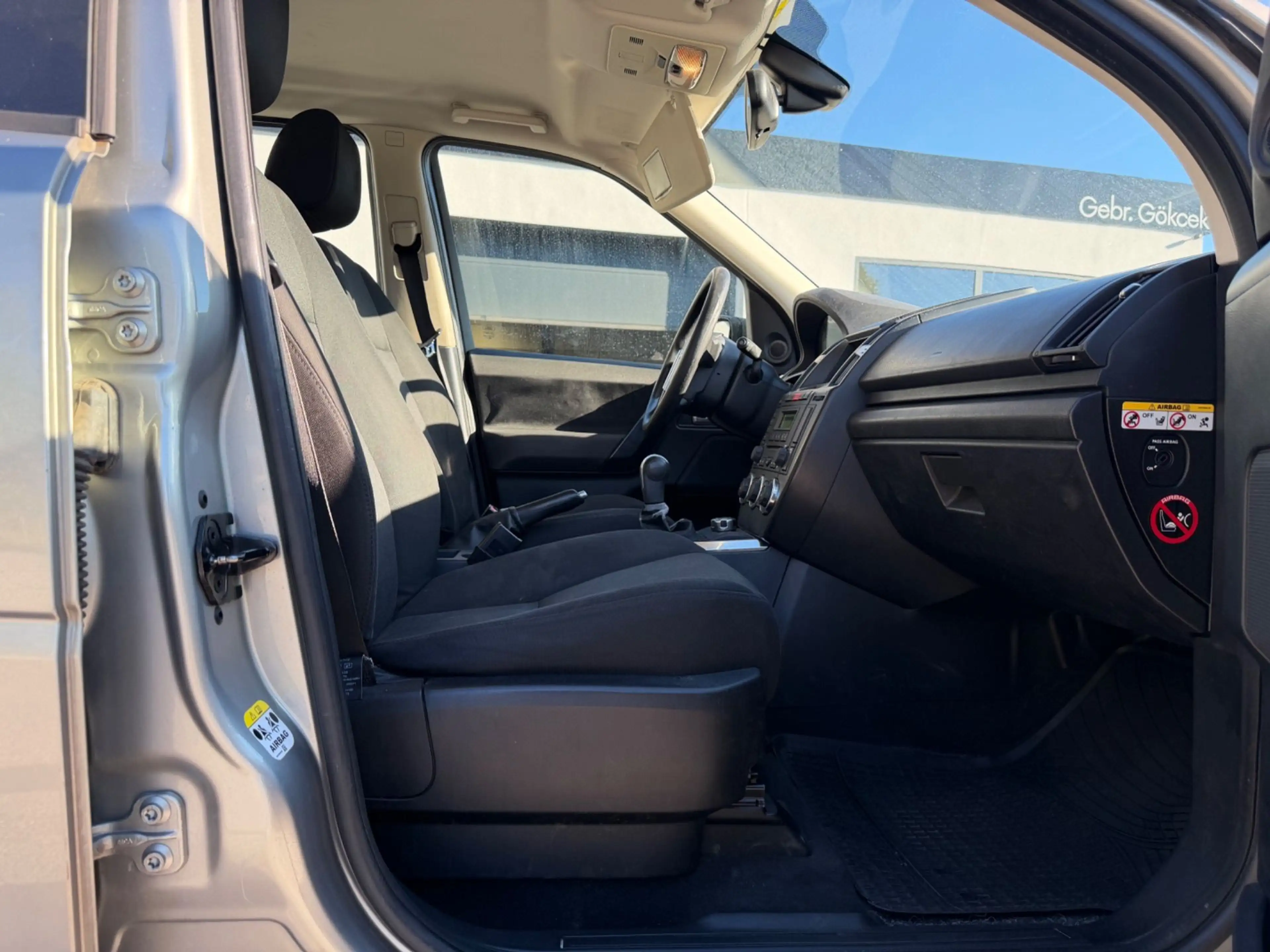 Land Rover Freelander 2 2.2 TD4 1.HAND AWD | SHZ | PDC — photo 16