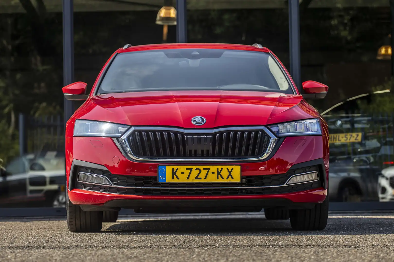 Skoda Octavia Combi 1.0 e-TSI Business Edition Plus Rood - 2