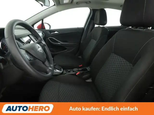 Opel Astra view 10