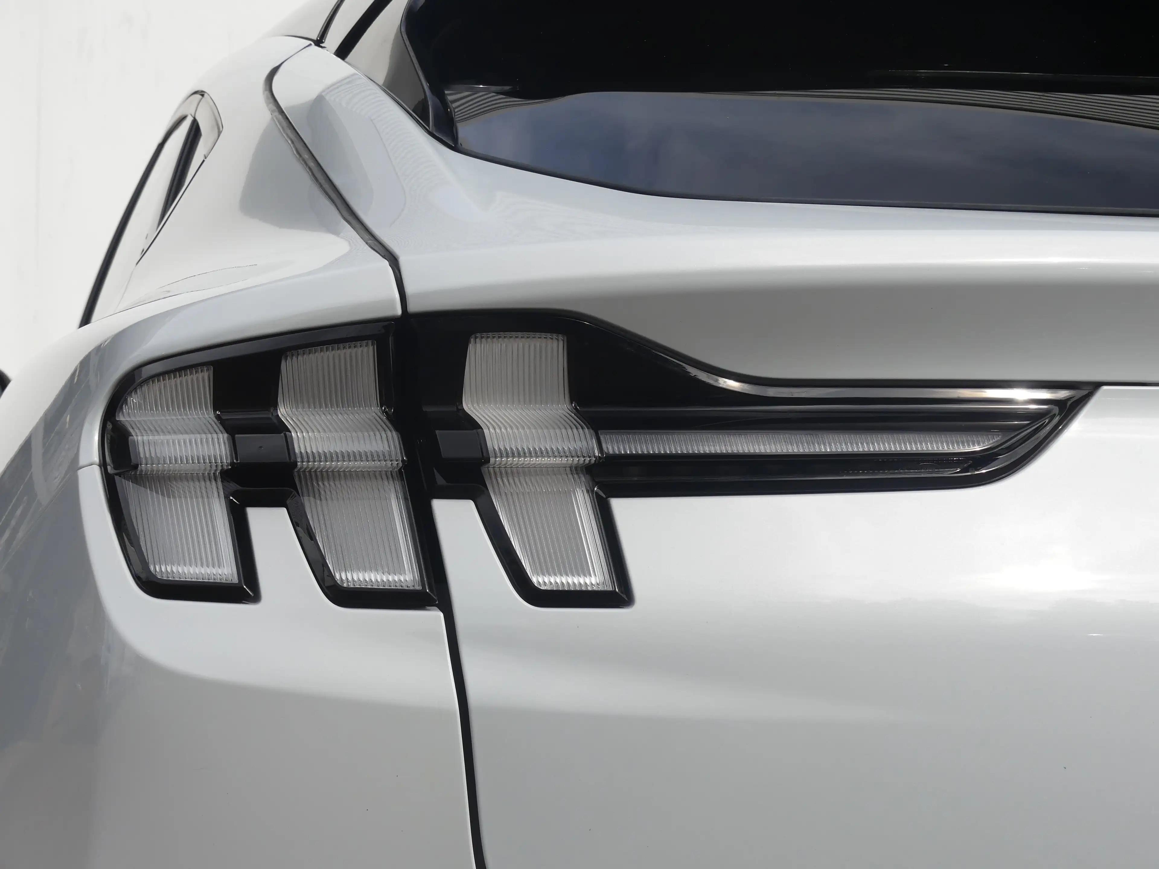 Ford Mustang Mach-E Extended RWD 98 kWh | SOH 94% | ADAPTIVE CRUISE | — photo 15