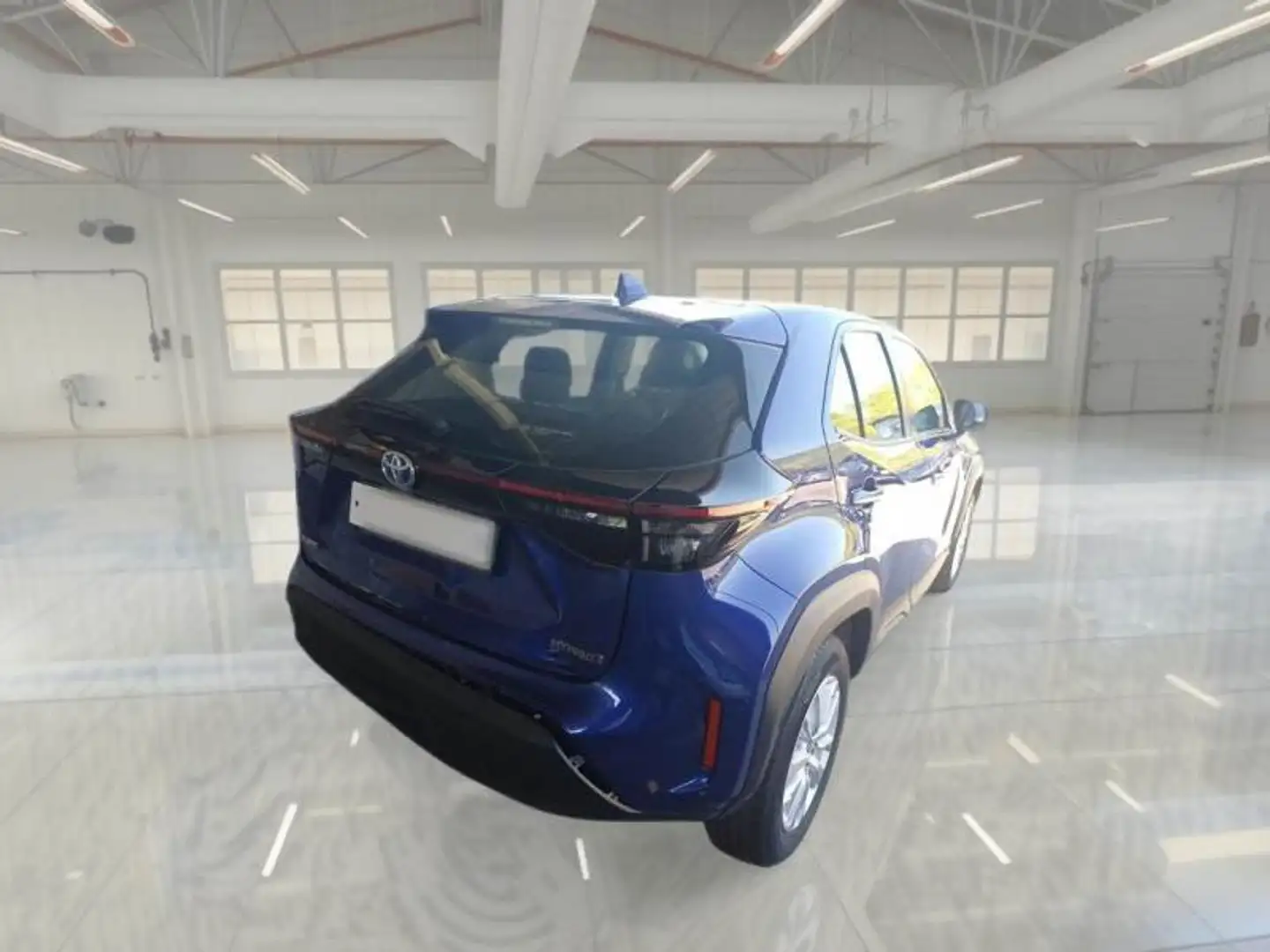 Toyota Yaris Cross 120H Business Plus - 2