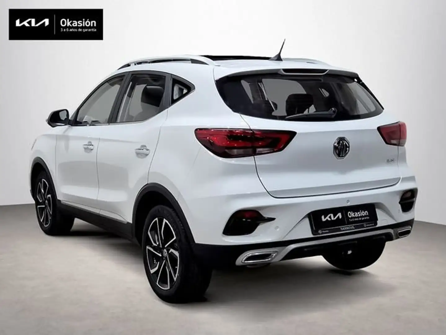 MG ZS 1.0T LUXURY 5P Blanco - 2