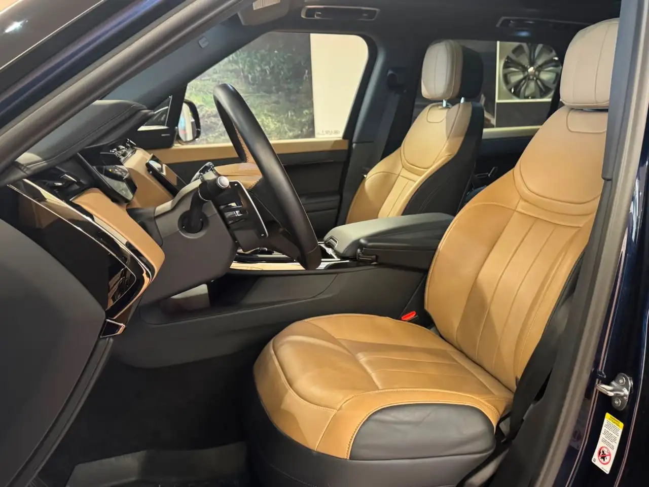 Land Rover Range Rover Sport снимка Land Rover Range Rover Sport