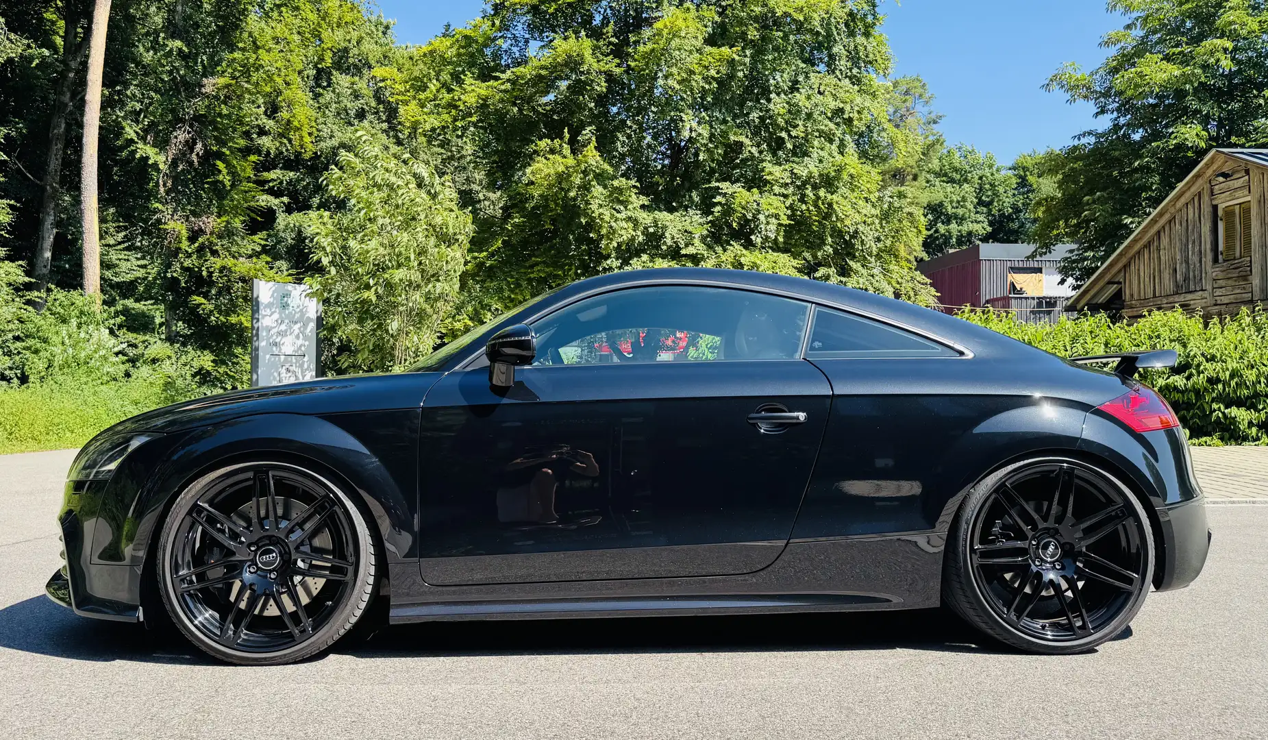 Audi TT RS Coupe 2,5 Quattro: Leder/Schalter/20-Zoll/KW - 2