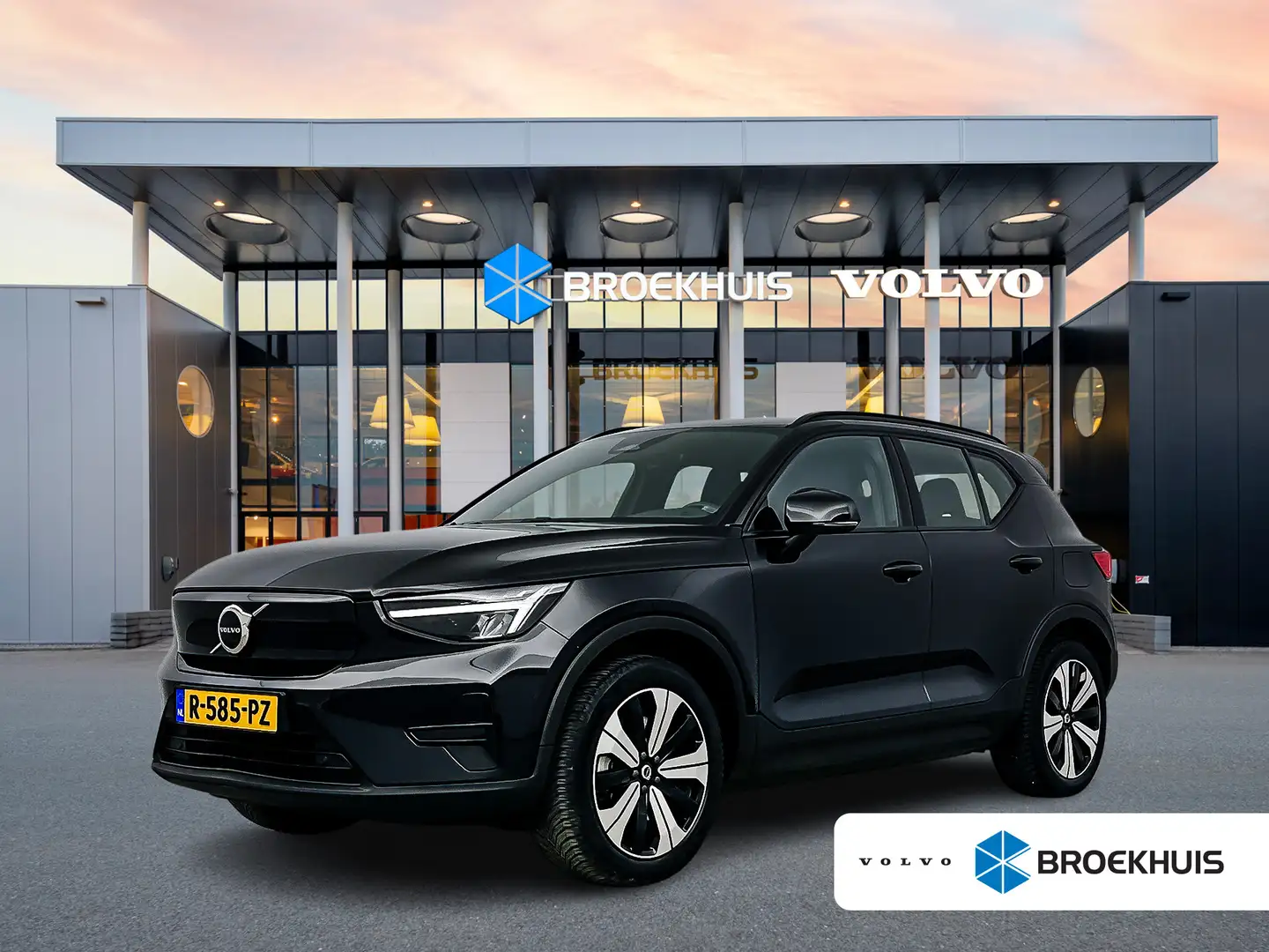 Volvo XC40 Recharge Core 70 kWh | 19" Allseason | Stoel/stuur Schwarz - 1