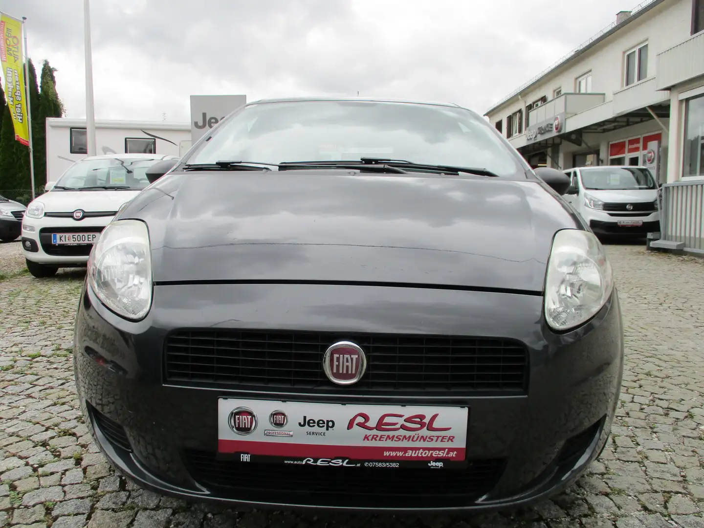 Fiat Grande Punto 1,2 5-türig  "MYLIVE" Grau - 2