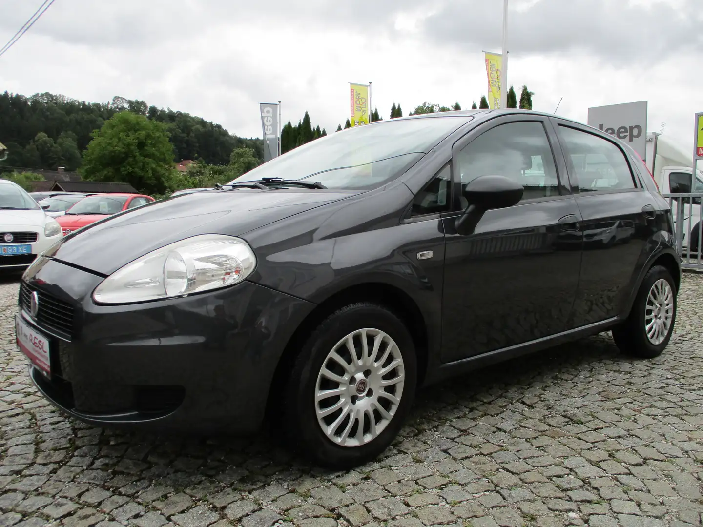 Fiat Grande Punto 1,2 5-türig  "MYLIVE" Grau - 1