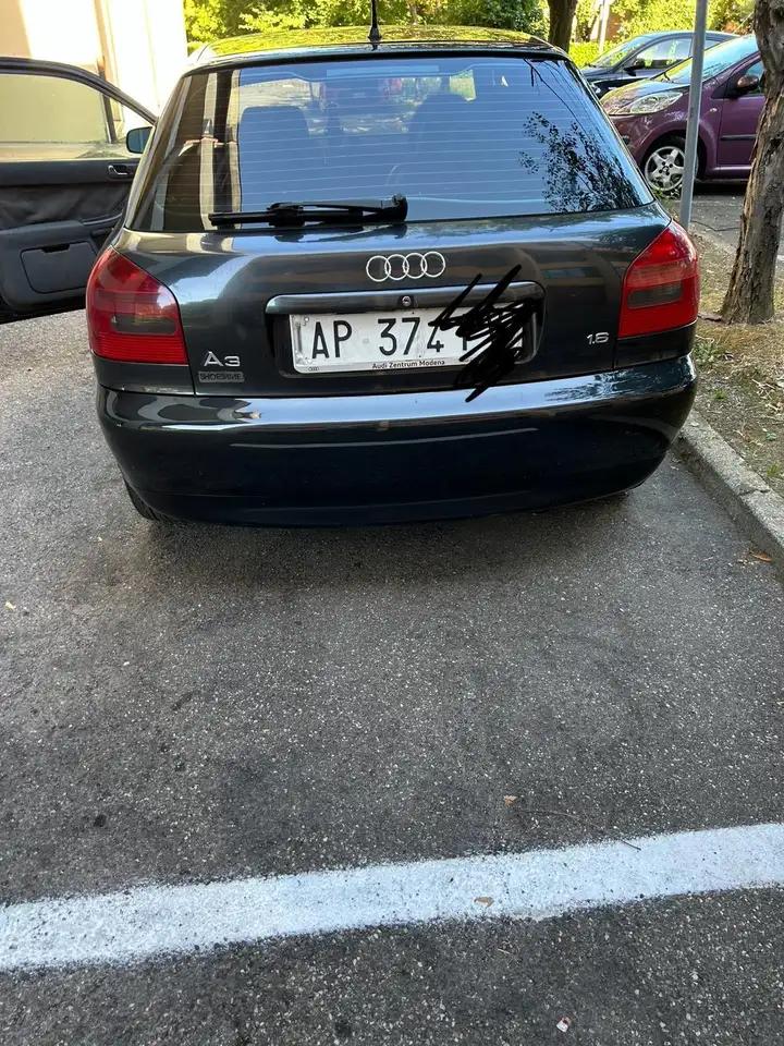Audi A3 3p 1.6 Ambiente, foto 2