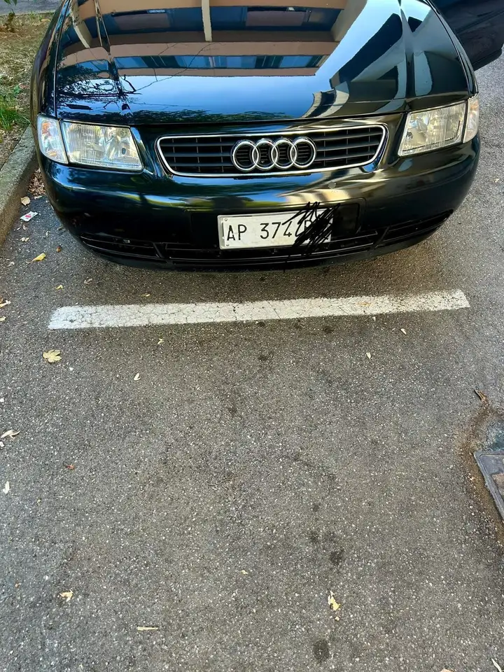 Audi A3 3p 1.6 Ambiente, foto 3
