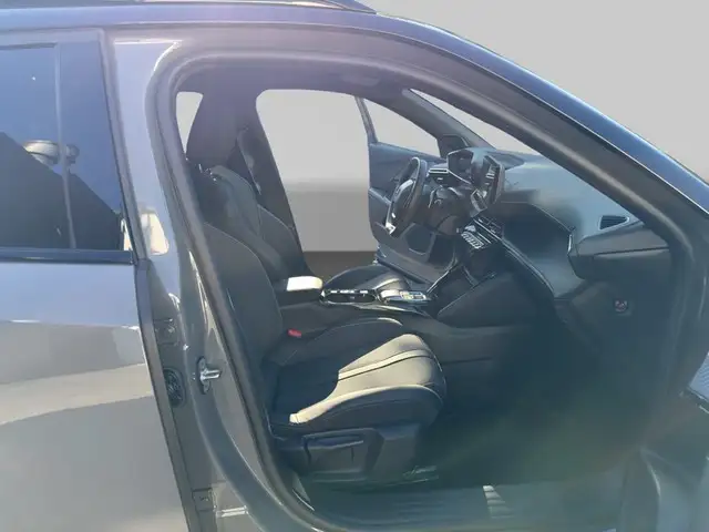Peugeot 2008 view 9