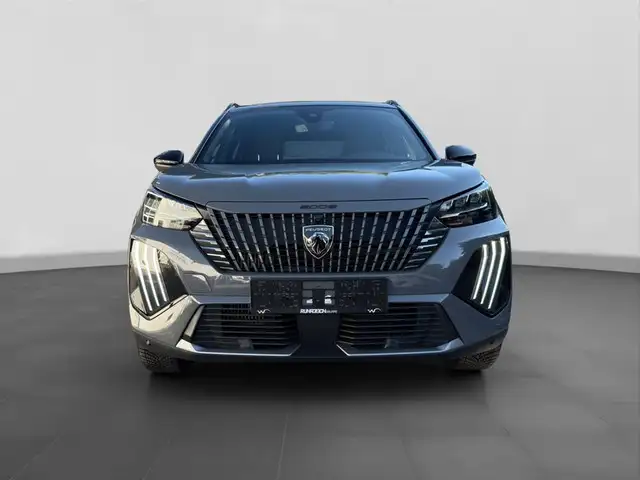 Peugeot 2008 view 6