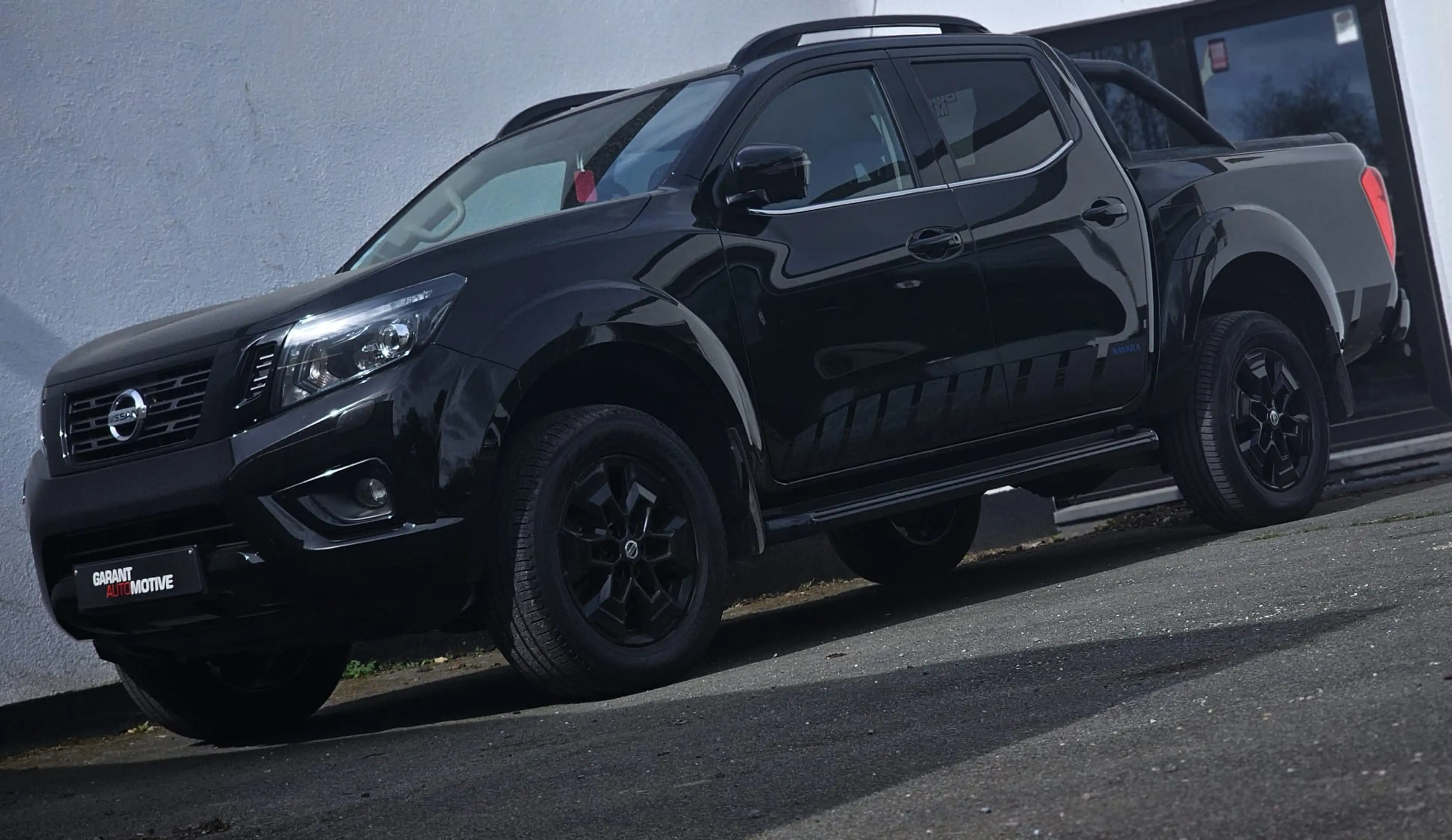 Nissan Navara 2.3 4WD New N-Guard BLACK EDITION *NIEUWSTAAT* €25.198 EX BTW / NETTO / HTVA
