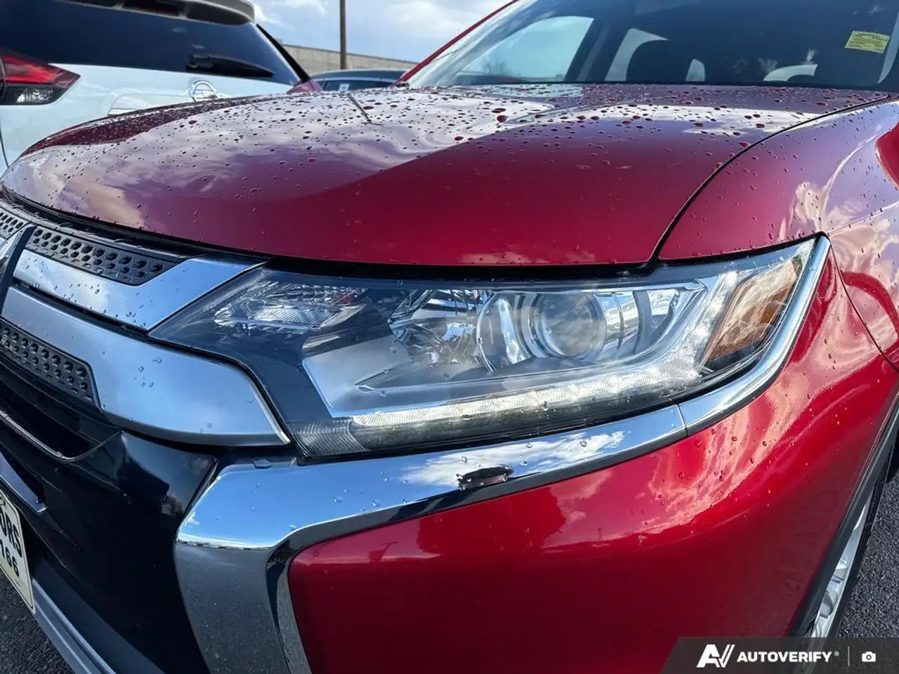 Mitsubishi Outlander снимка Mitsubishi Outlander
