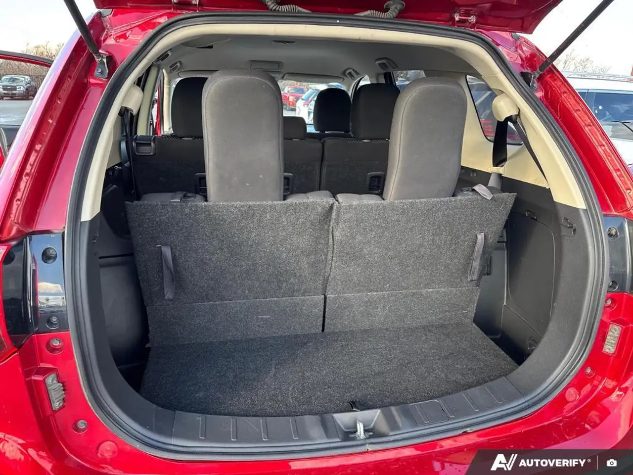Mitsubishi Outlander снимка Mitsubishi Outlander