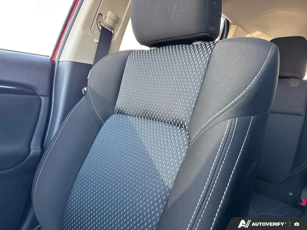 Mitsubishi Outlander снимка Mitsubishi Outlander