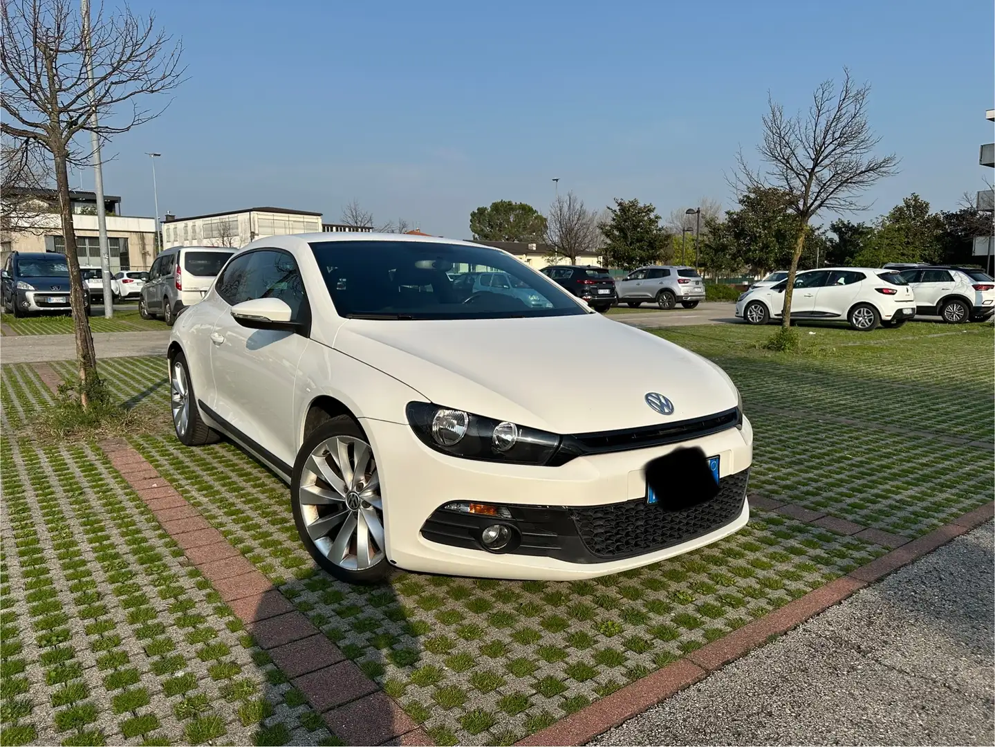Volkswagen Scirocco Scirocco III 2008 2.0 tdi 170cv dsg Bianco - 1