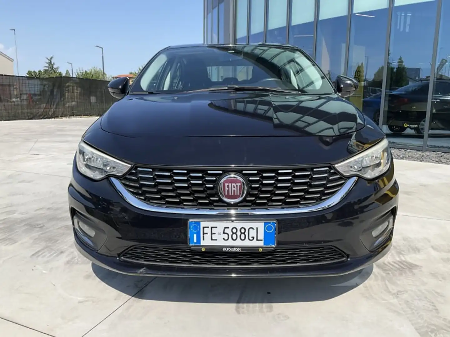 Fiat Tipo 1.6 Mjt 4 porte Easy Nero - 2