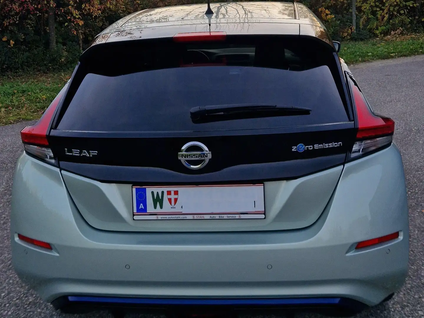 Nissan Leaf Leaf Tekna 40kWh Tekna Silber - 2