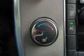 Volvo V70 1.6 T4 Limited Edition Blauw - thumbnail 25