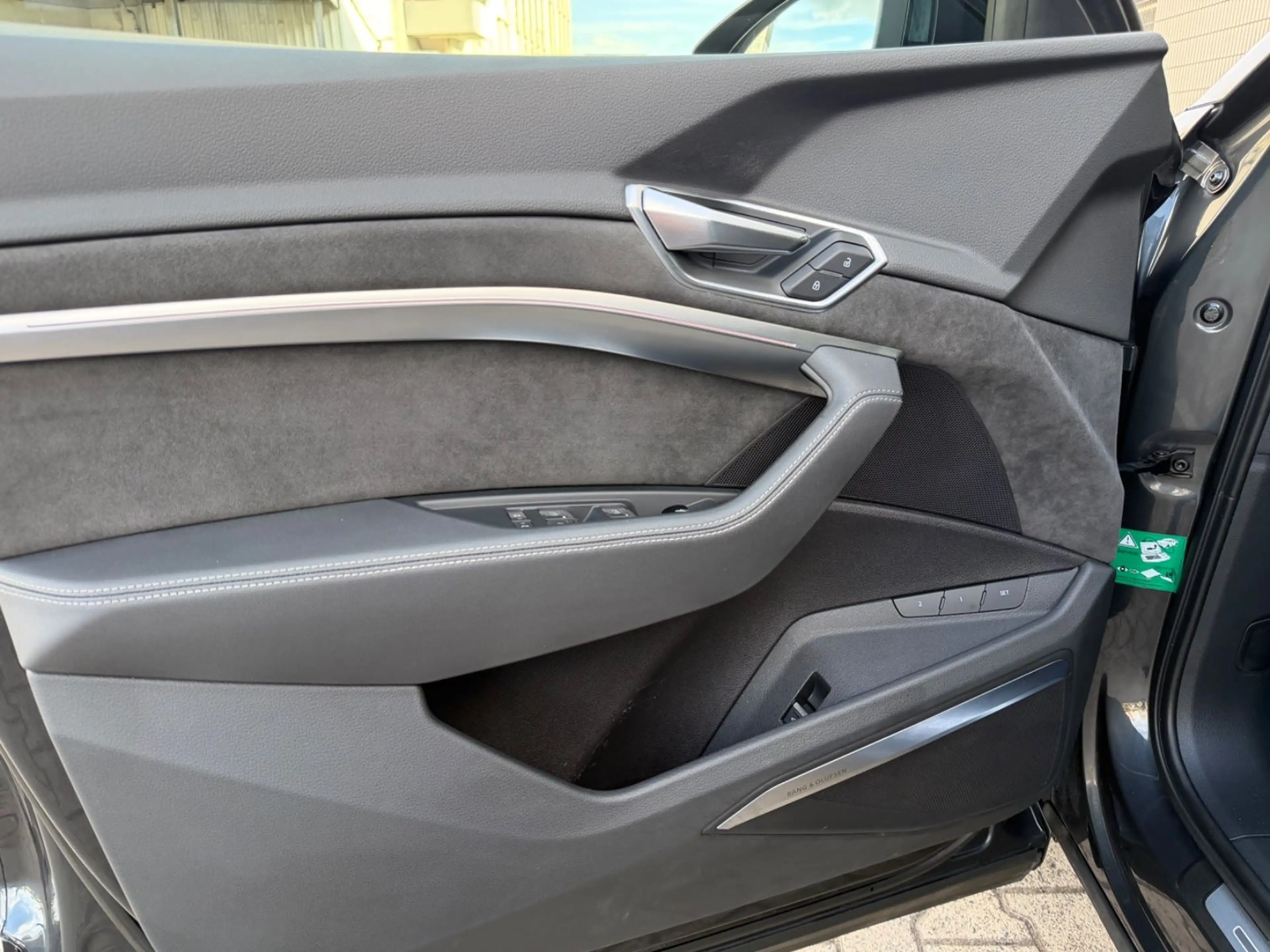 Audi e-tron 55 quattro S-LINE/MATRIX/PANO/HUD/RFK/B&O — photo 15
