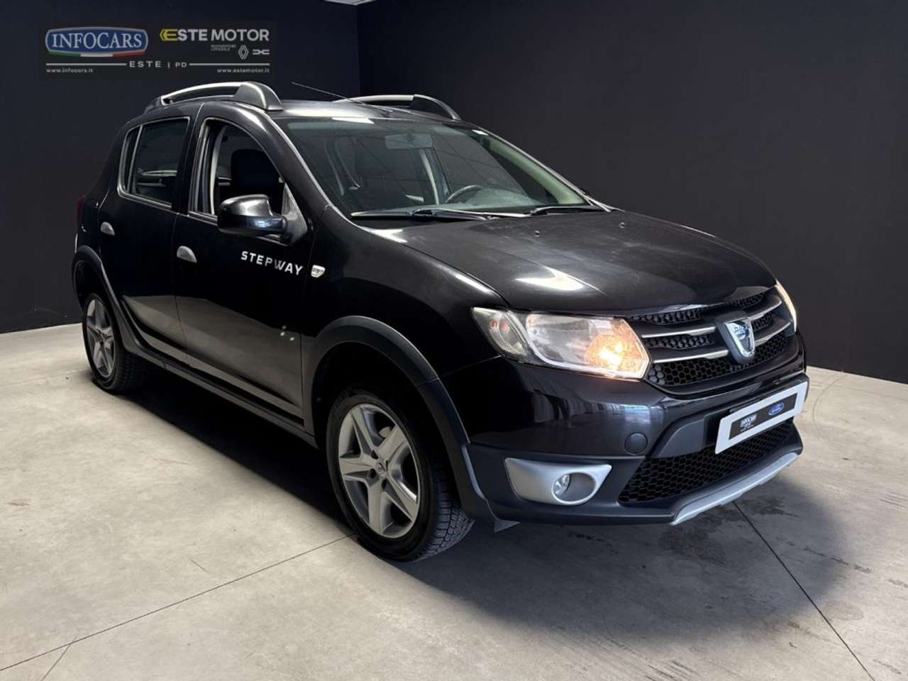 Dacia Sandero Stepway 900 TCe 90CV - Neopatentati