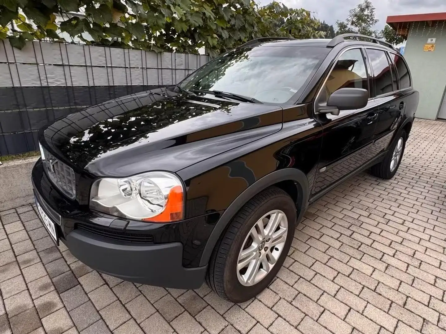 Volvo XC90 XC90 V8 Executive Geartronic AWD Executive Schwarz - 2