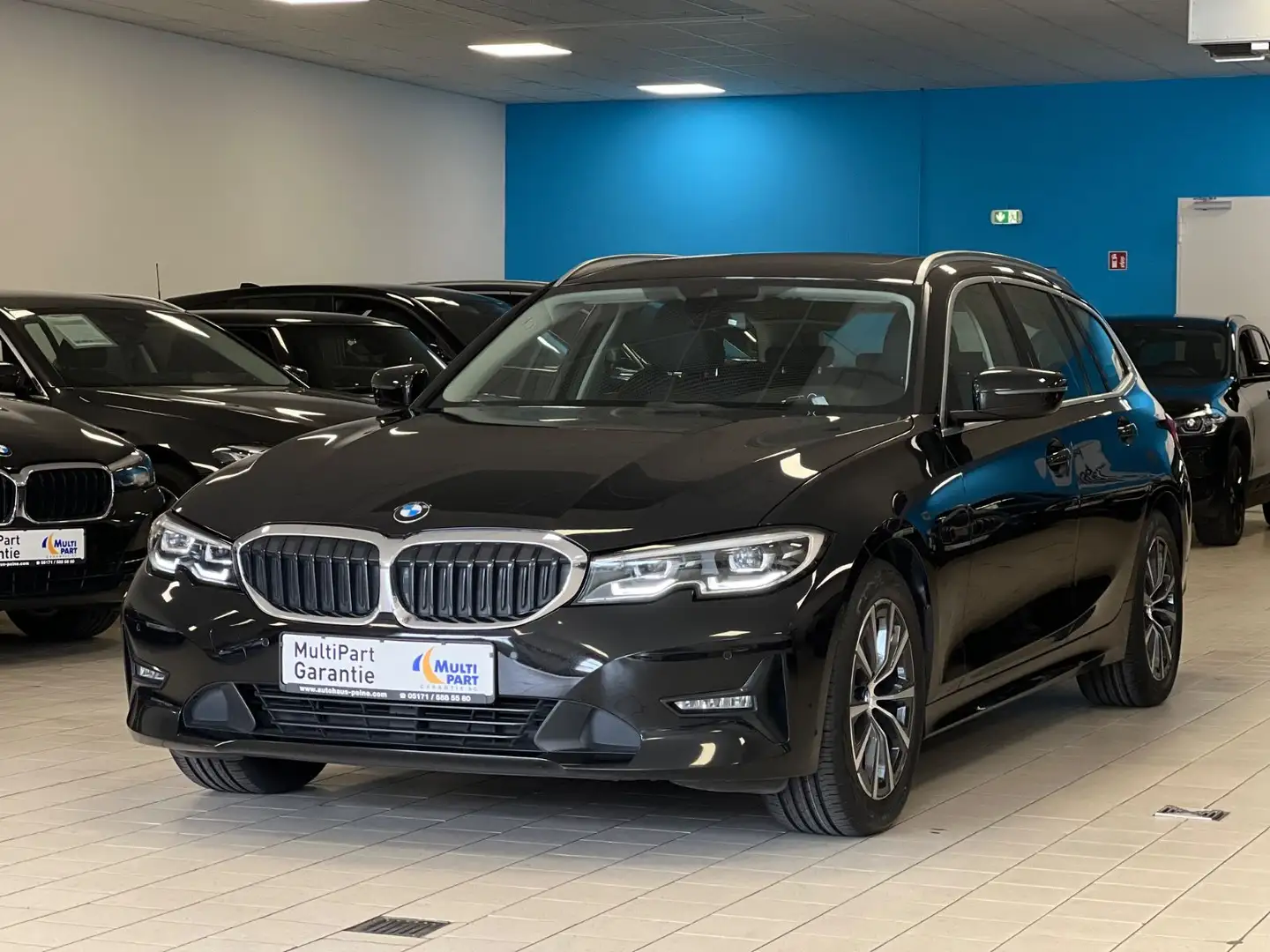 BMW 320 d/LCPProf/LED/SportStz/Panorama/P+DrivAs/17Zo Noir - 1