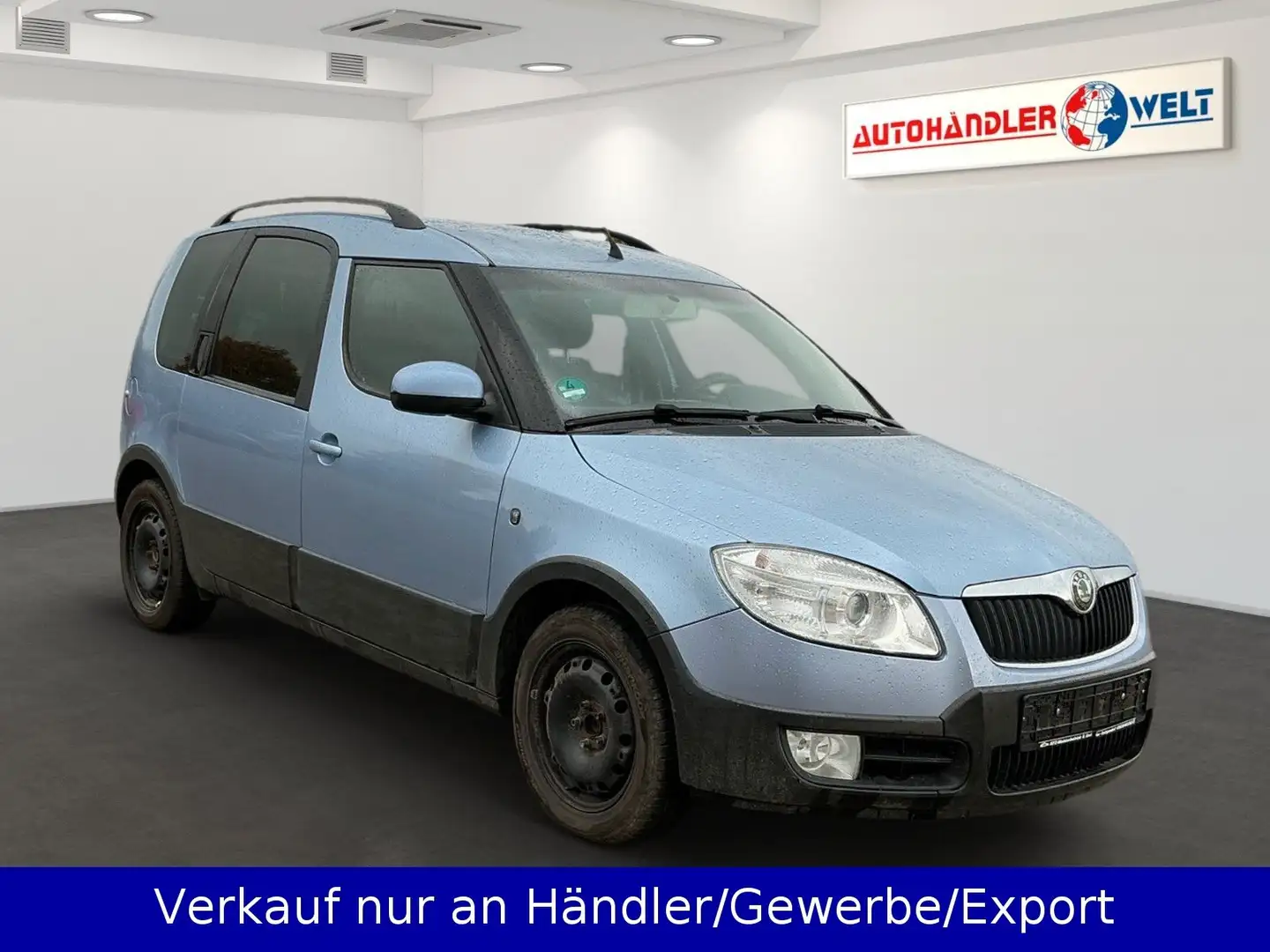 Skoda Roomster Scout Niebieski - 2