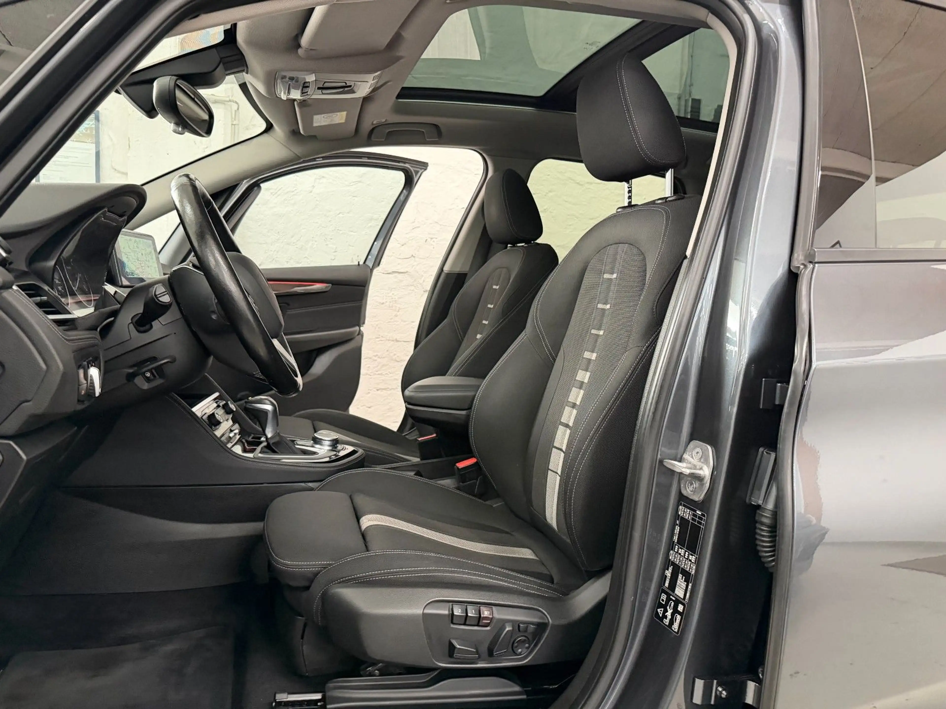 BMW 220 220xd Sportline Memory Head-Up Kam StHz. Voll — photo 12
