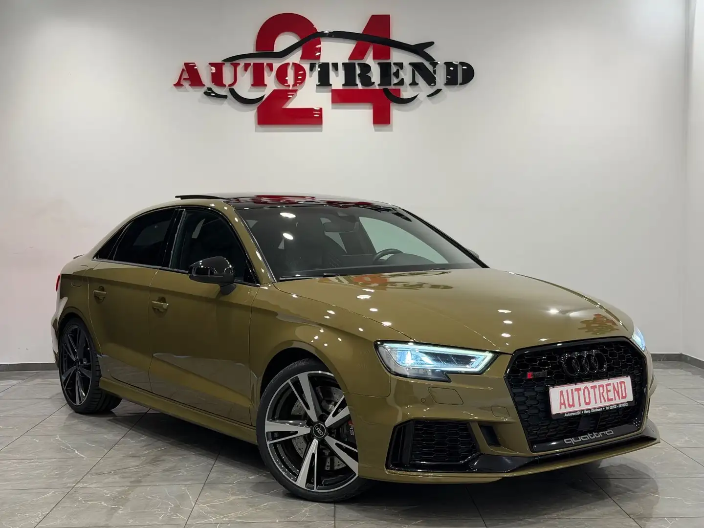 Audi RS3 RS 3 Lim. 2.5 TFSI quattro Audi exclusive PANO Grün - 2