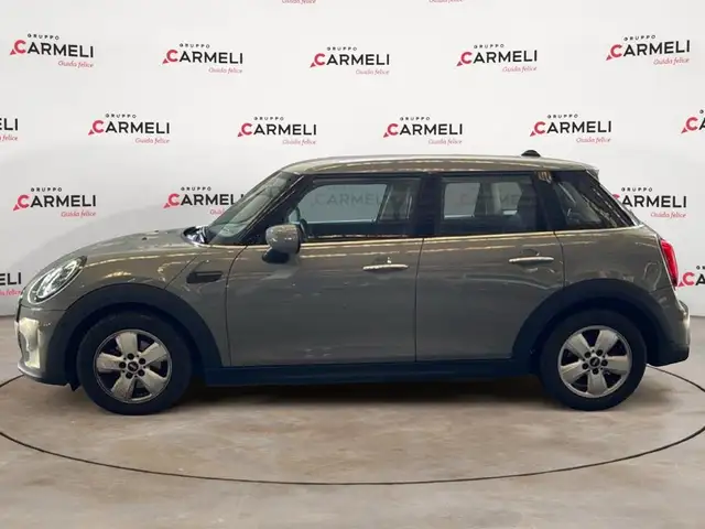 Mini Hatch view 2