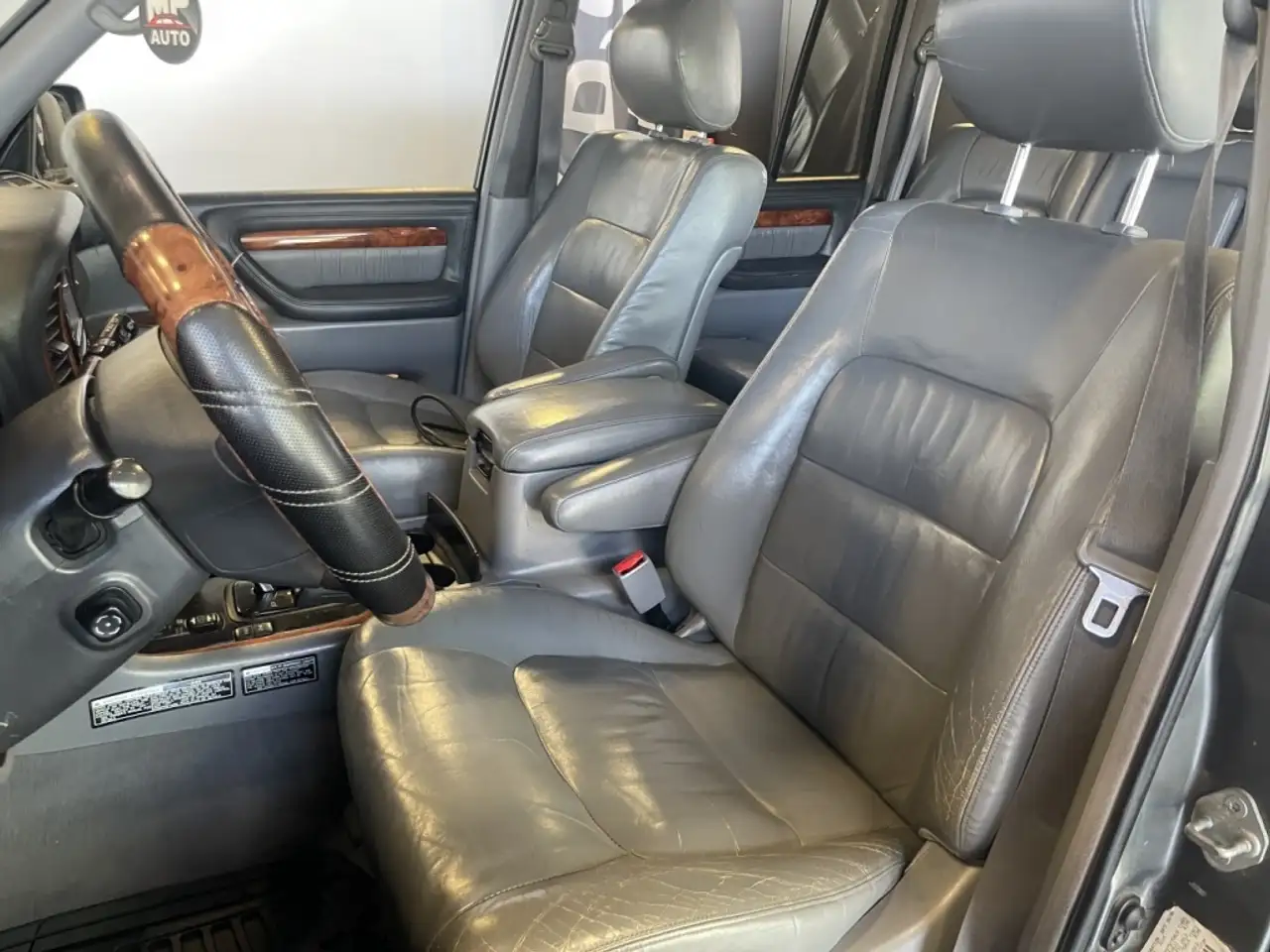 Lexus LX снимка Lexus LX