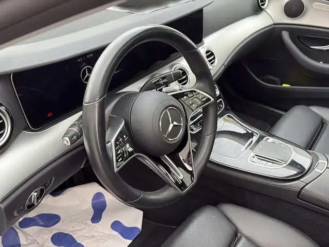 Mercedes-Benz E-Class view 13
