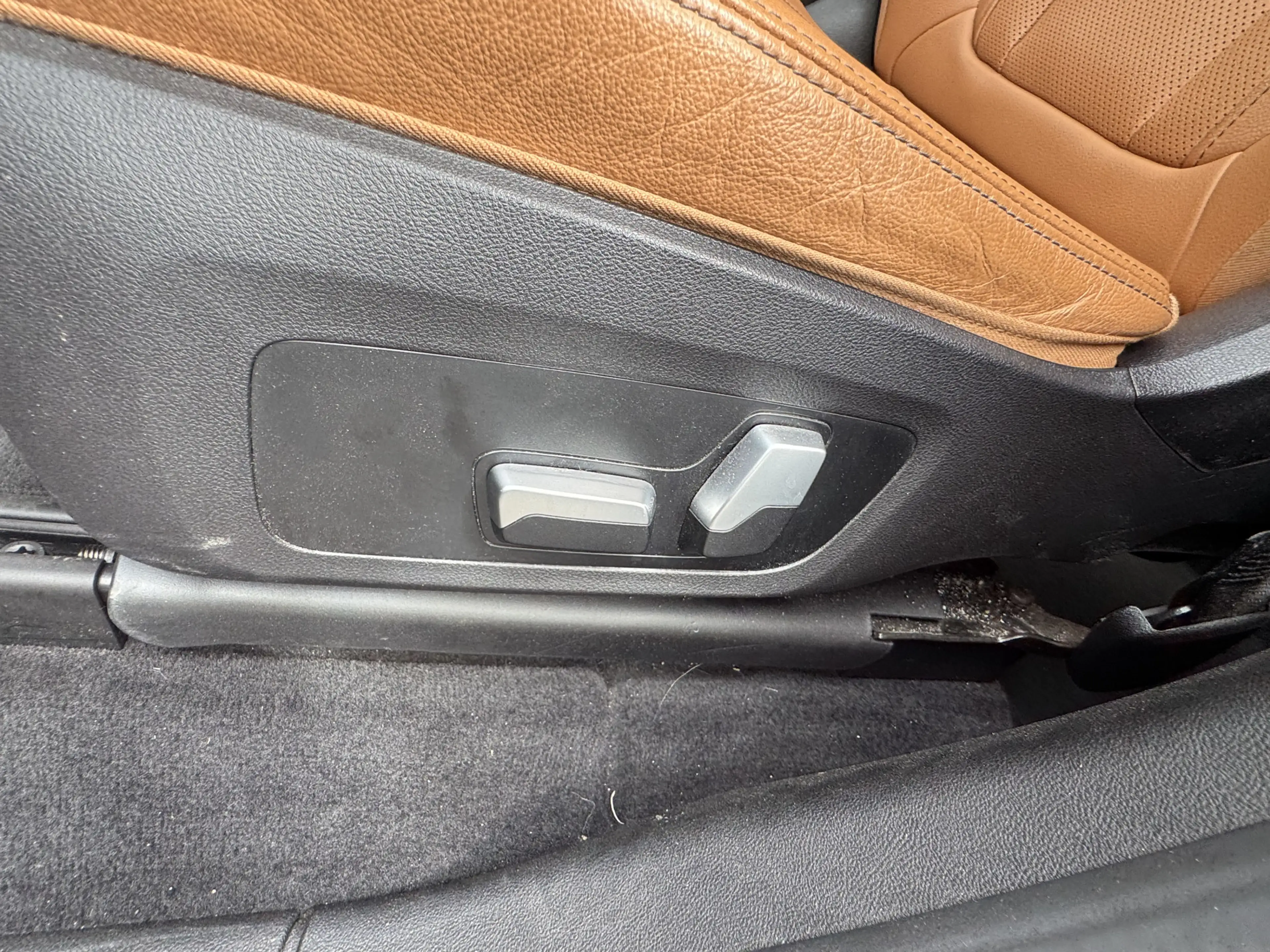 BMW iX3 High Executive 80 kWh // SOH 100% // SCHUIF-KANTEL — photo 11