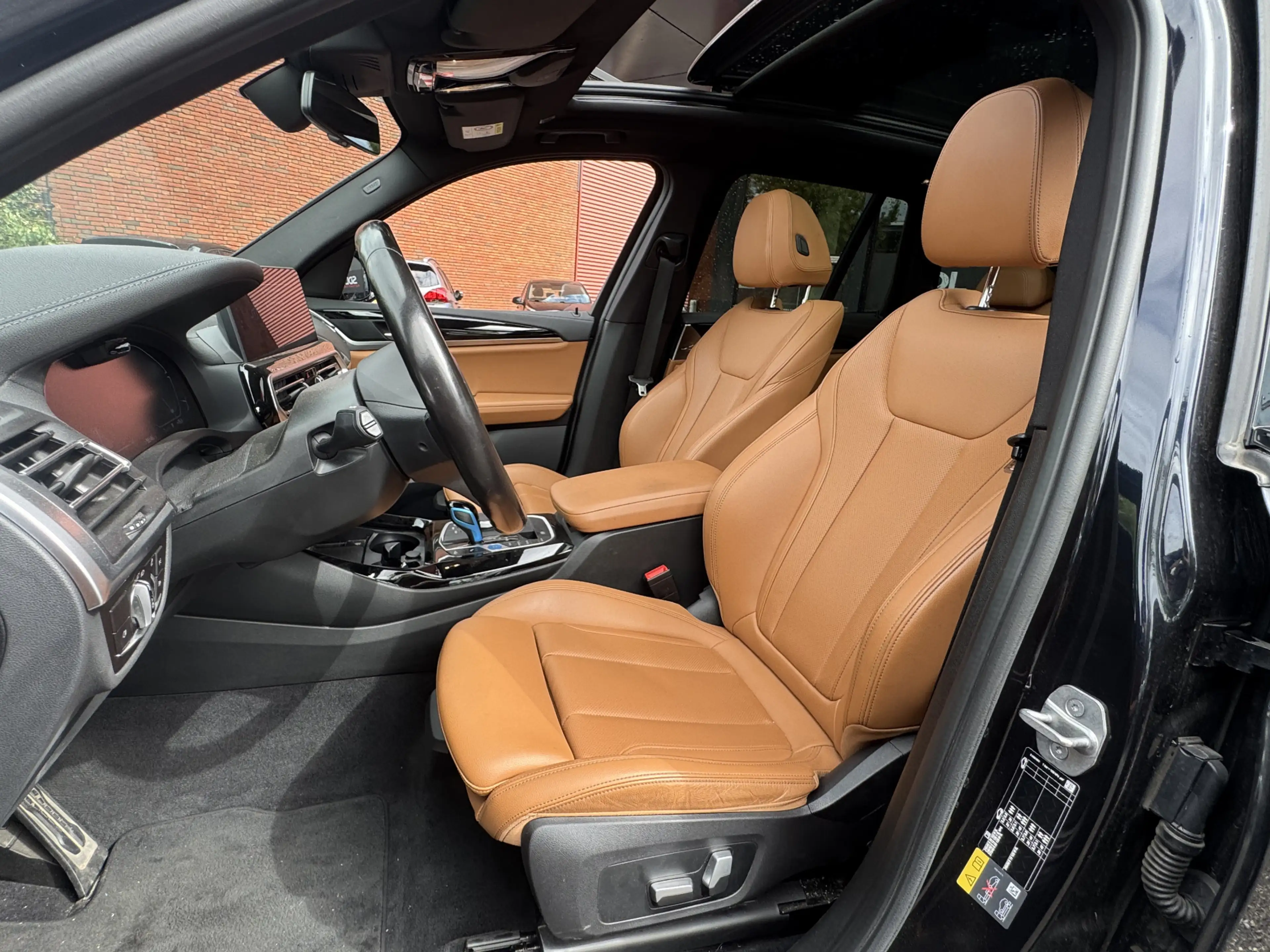 BMW iX3 High Executive 80 kWh // SOH 100% // SCHUIF-KANTEL — photo 10