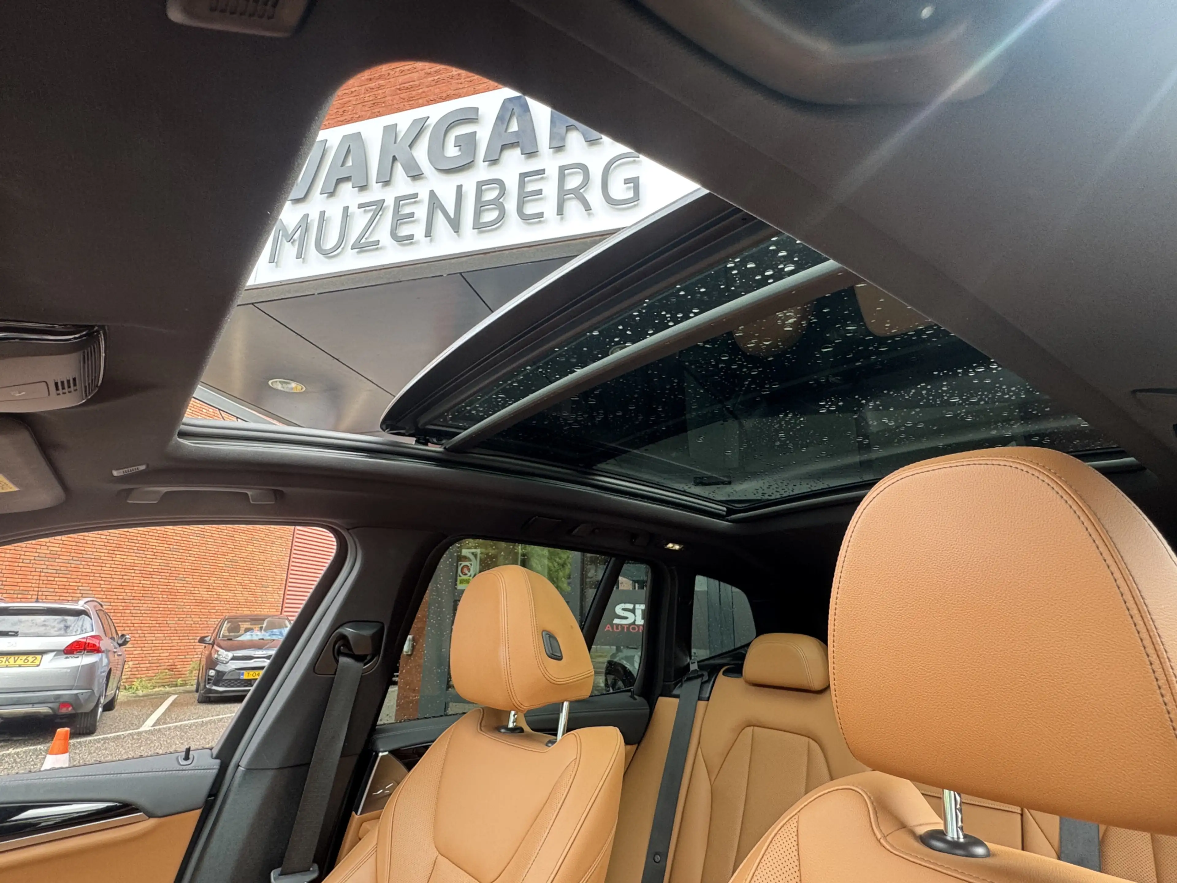 BMW iX3 High Executive 80 kWh // SOH 100% // SCHUIF-KANTEL — photo 12