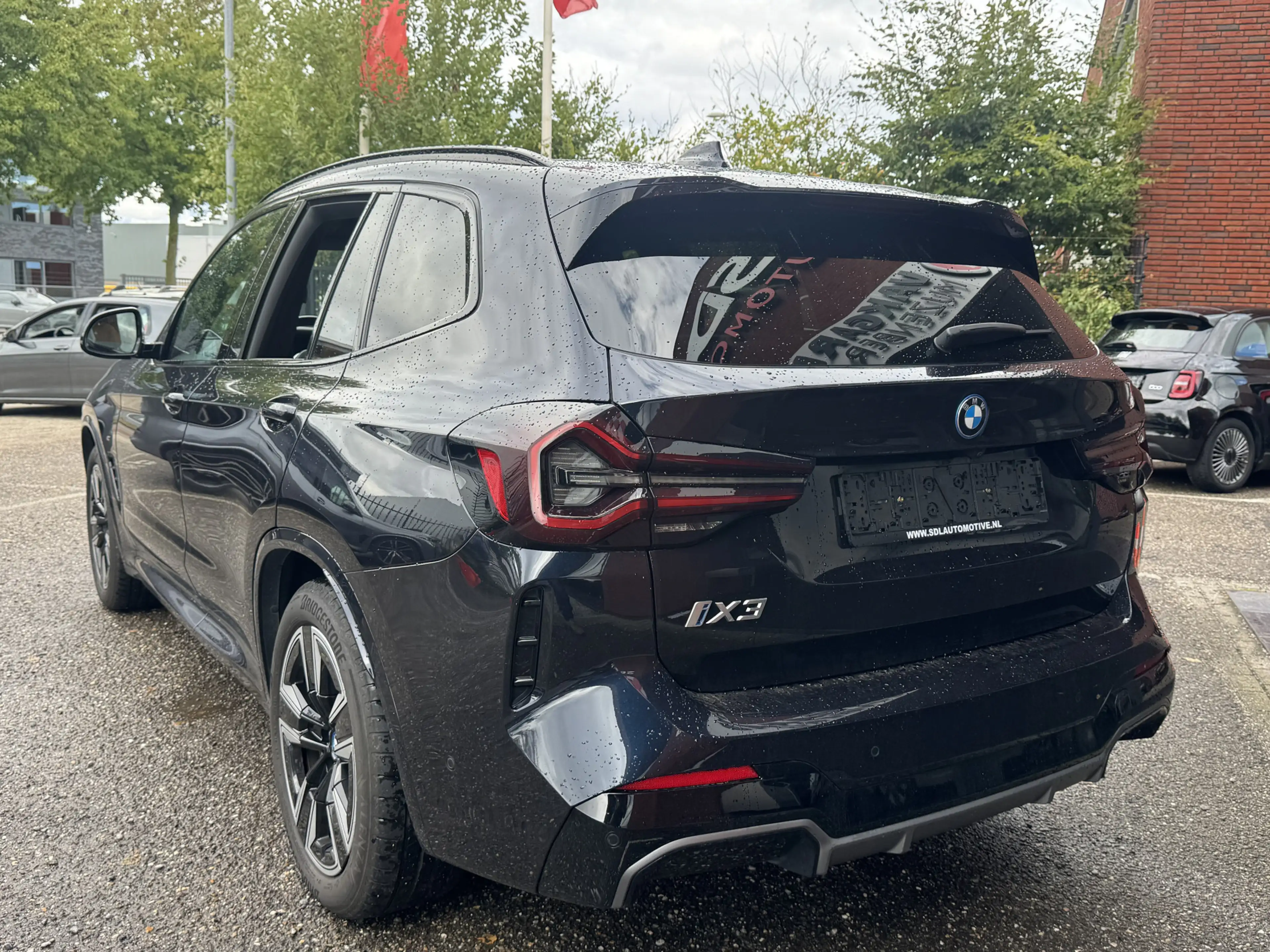 BMW iX3 High Executive 80 kWh // SOH 100% // SCHUIF-KANTEL — photo 4