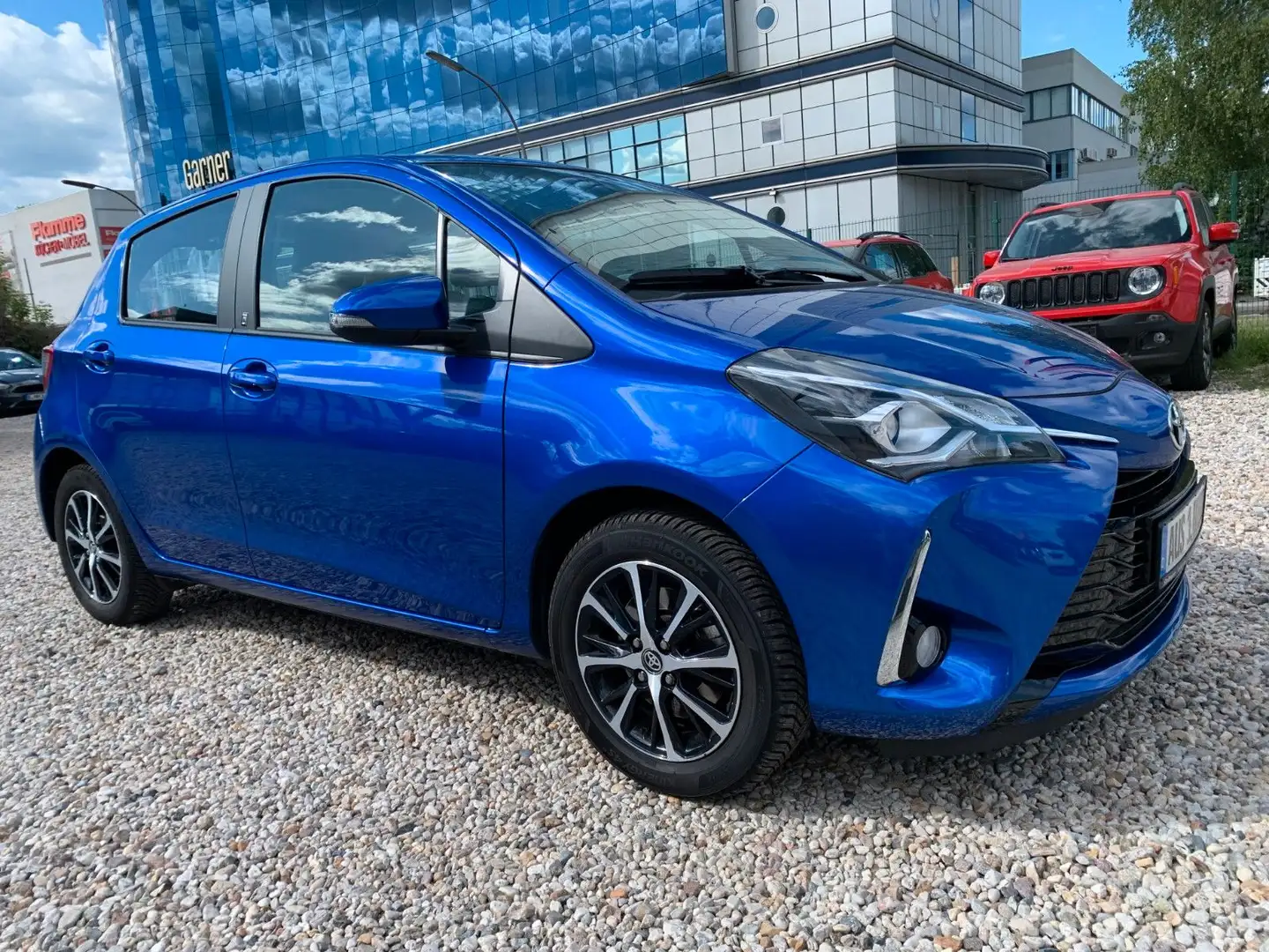 Toyota Yaris Team D *1.Hand*111 PS*lückenlos Scheckheft Blau - 1