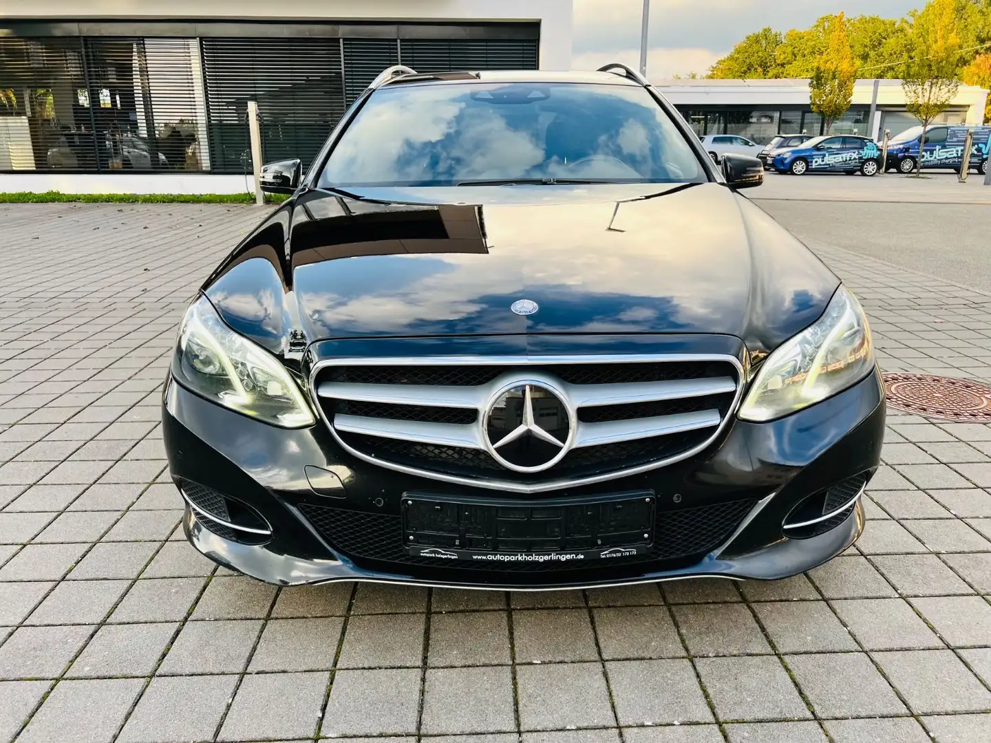 Mercedes-Benz E 350 T CDI BlueTec 4Matic*NAVI*SPORTPAKET*ILS* Noir - 2