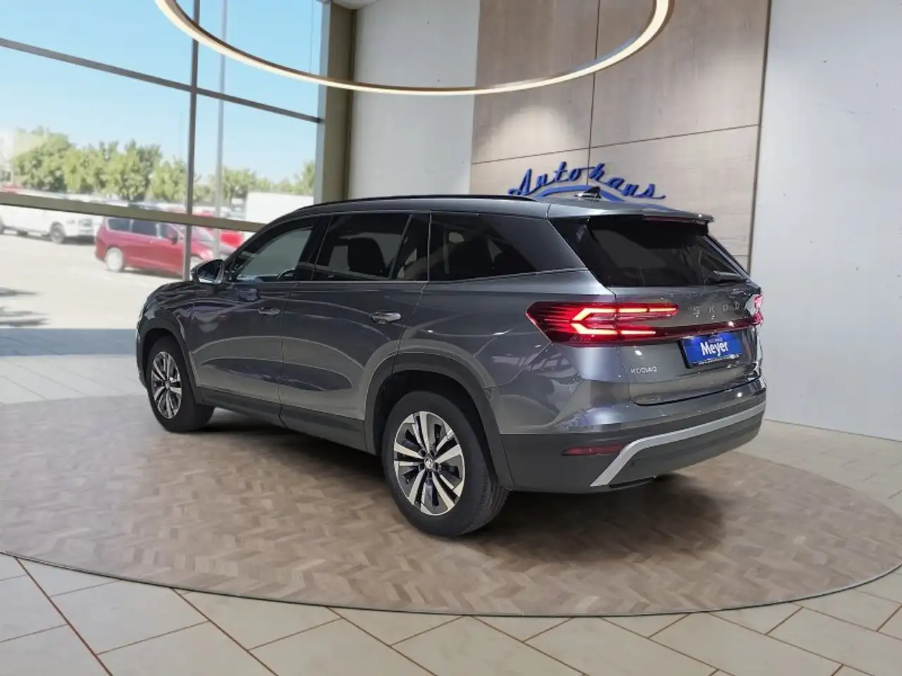 Skoda Kodiaq 2,0TDI DSG 7-Sitzer/Matrix/Navi/ACC/el.Klappe/Kame, миниатюра 4