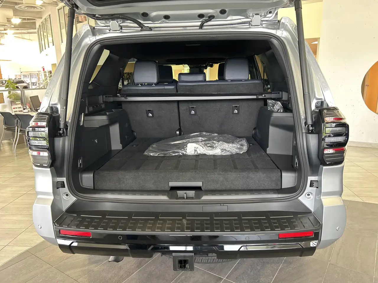 Toyota 4-Runner снимка Toyota 4-Runner