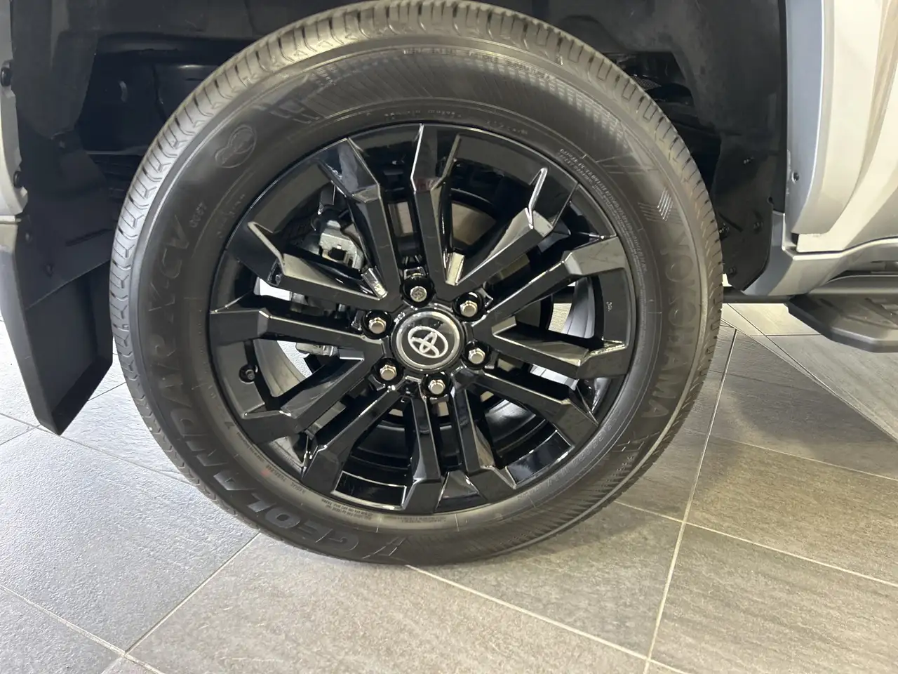 Toyota 4-Runner снимка Toyota 4-Runner