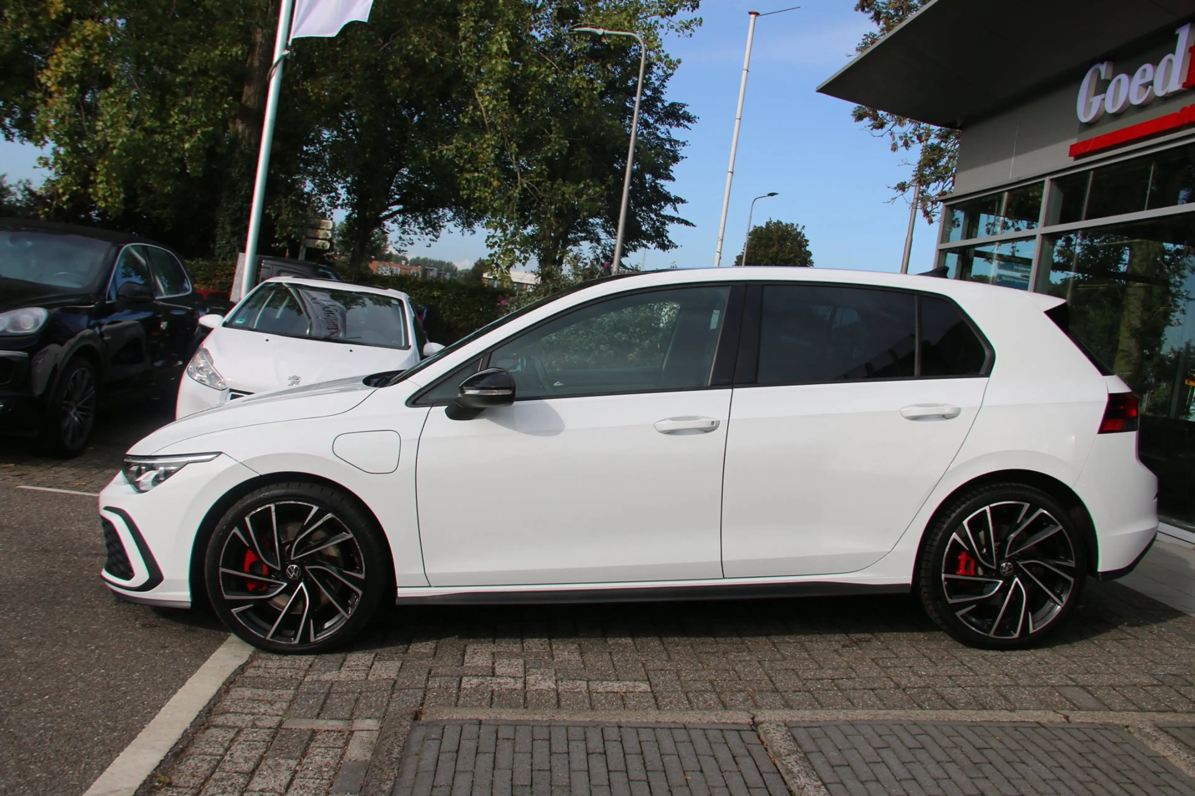 Volkswagen Golf GTE 1.4 eHybrid — photo 4