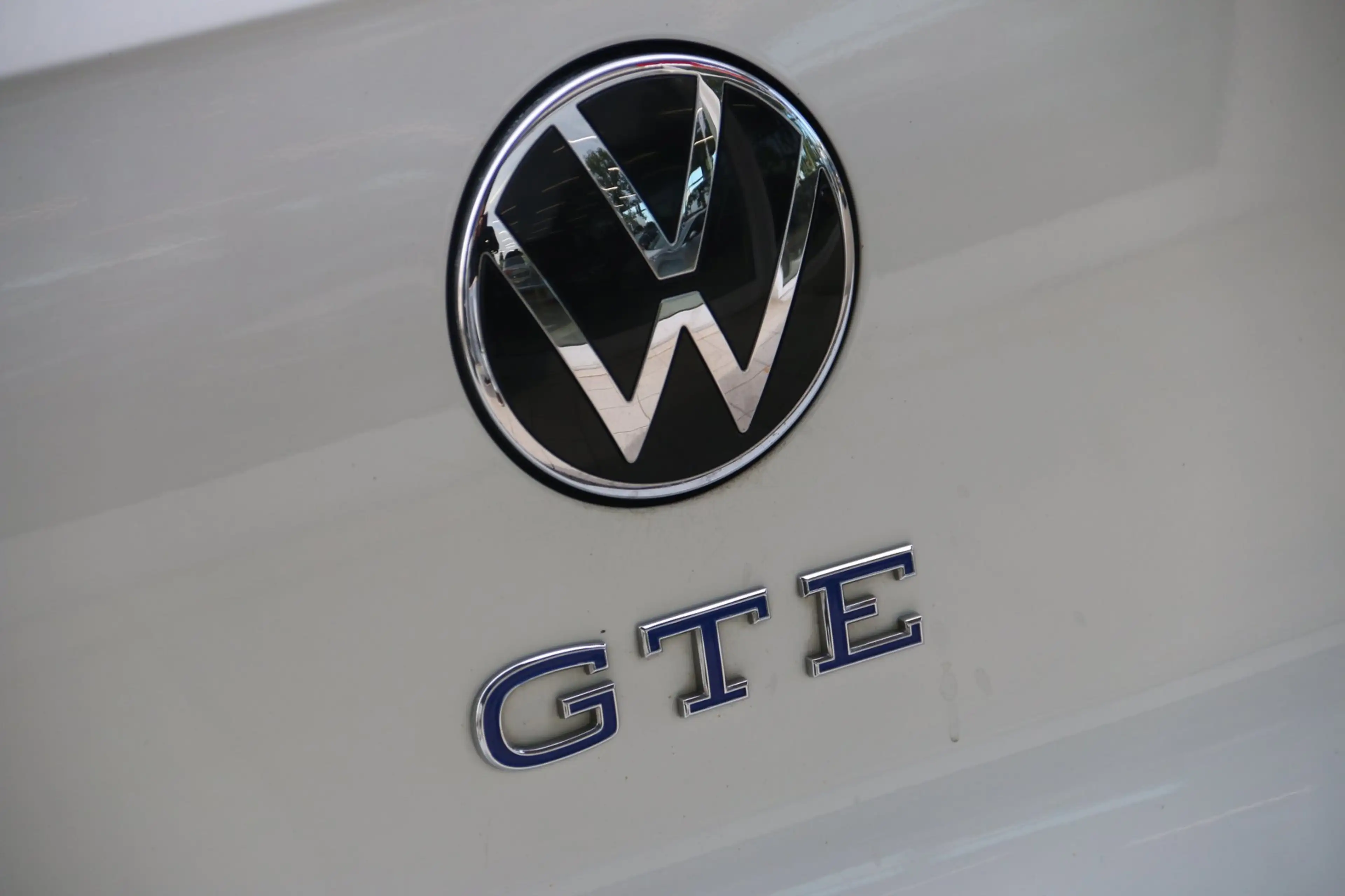 Volkswagen Golf GTE 1.4 eHybrid — photo 7
