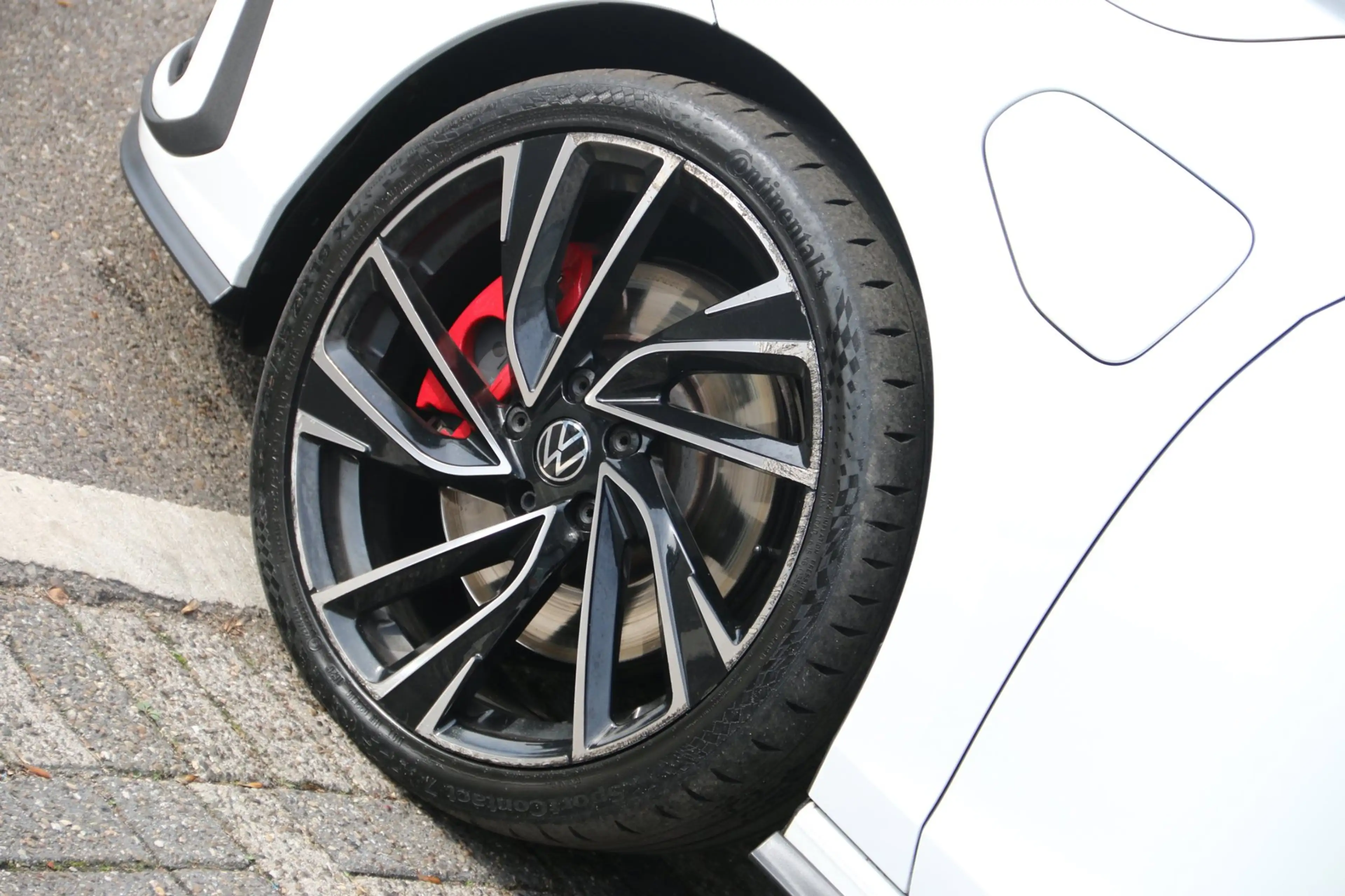 Volkswagen Golf GTE 1.4 eHybrid — photo 5