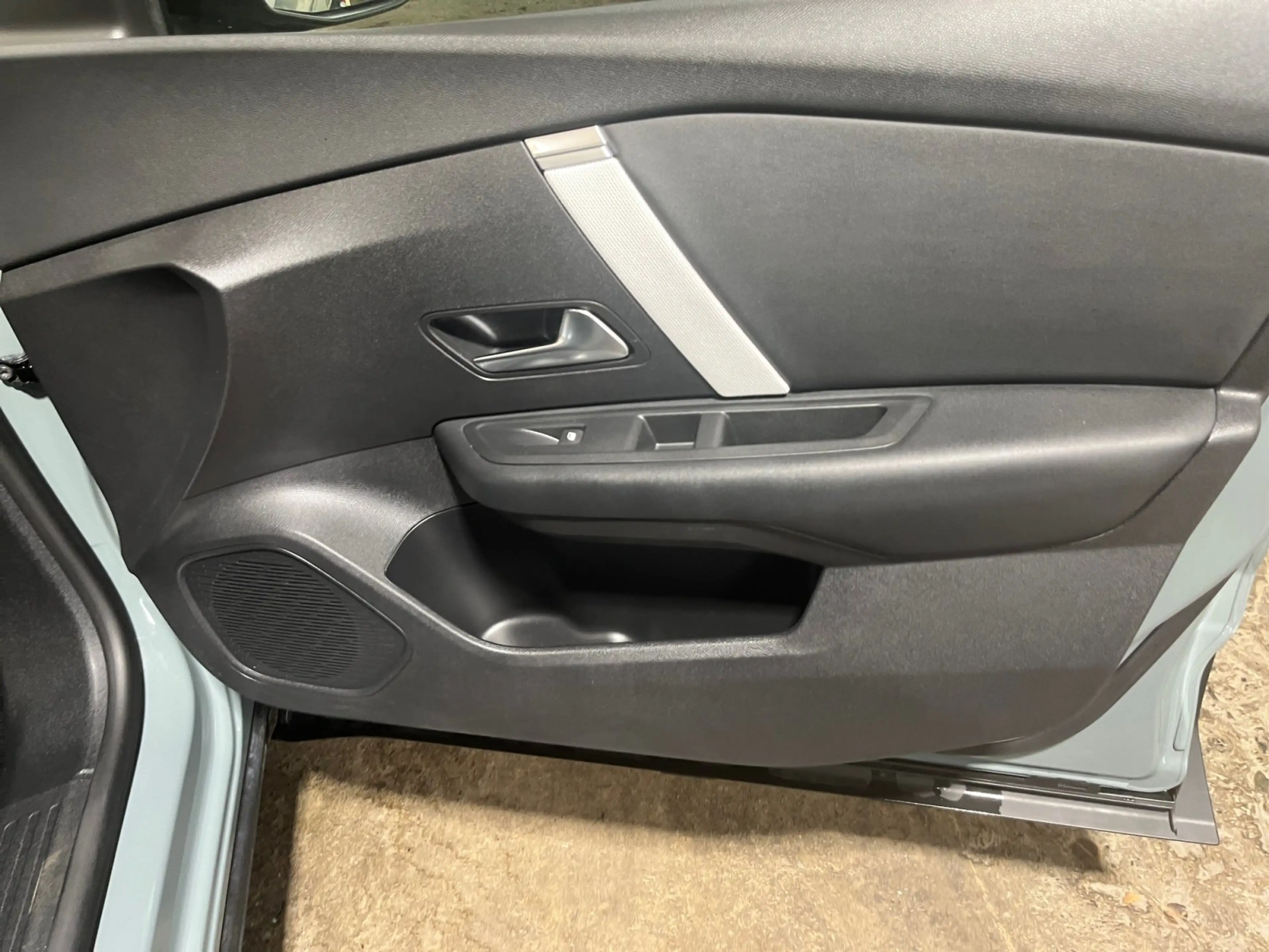 Citroen C4 1.2 PureTech 130 Max ACC LED Navi SHZ 2xKlima — photo 19