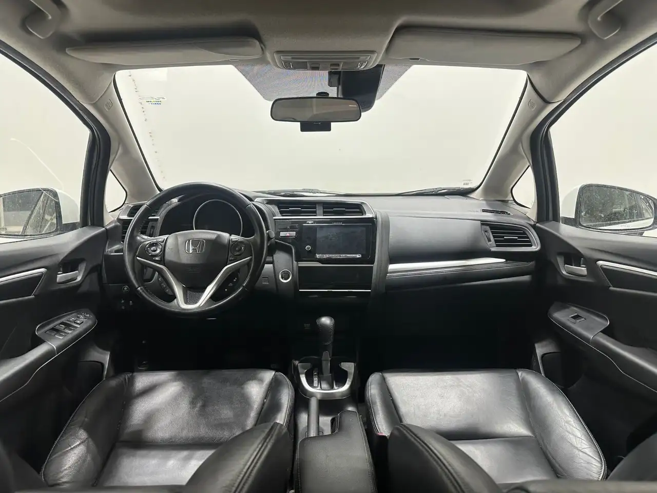 Honda Fit снимка Honda Fit