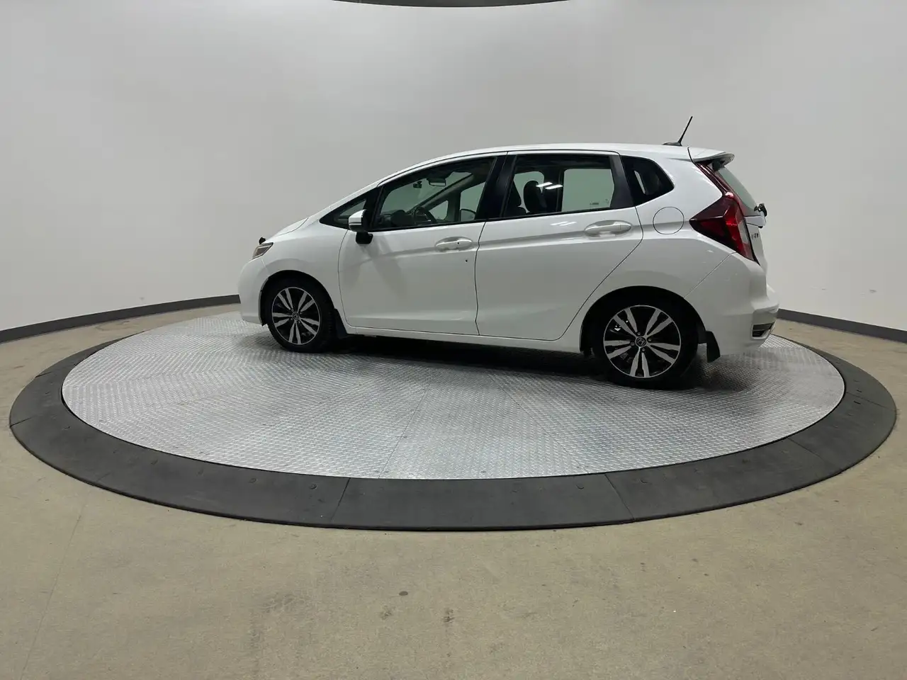 Honda Fit снимка Honda Fit