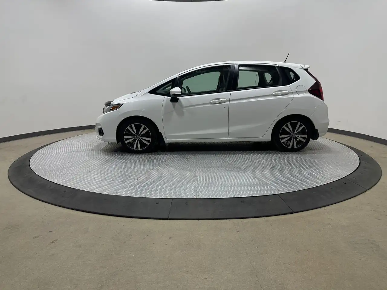 Honda Fit снимка Honda Fit