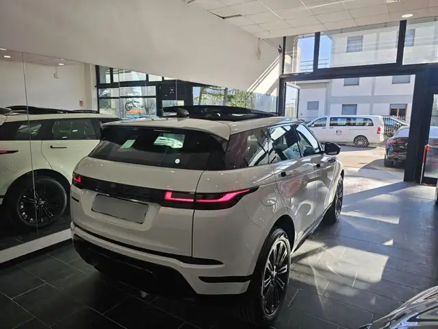 Land Rover Range Rover Evoque view 18